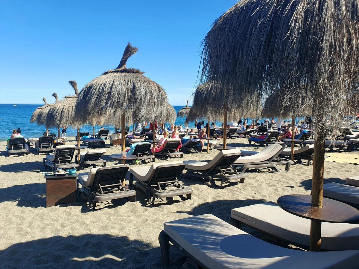 Luxury Beachfront Apartment With Pool, Sauna, Fitness And Gym In Province Malaga, Andalusia Михас Экстерьер фото