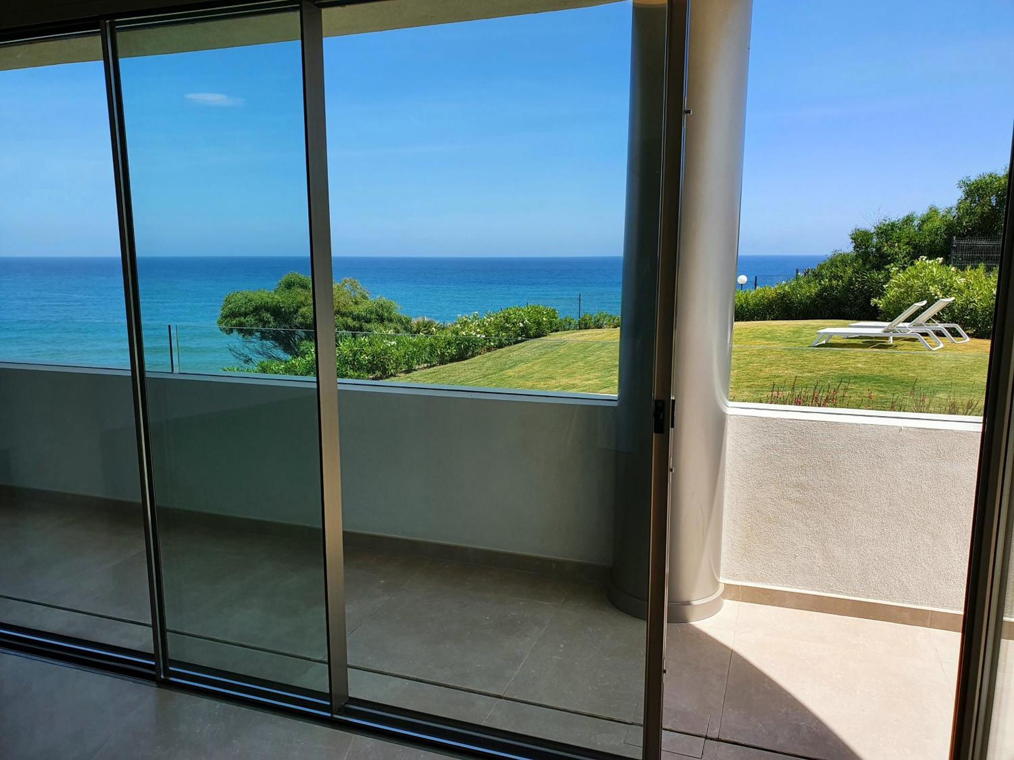 Luxury Beachfront Apartment With Pool, Sauna, Fitness And Gym In Province Malaga, Andalusia Михас Экстерьер фото